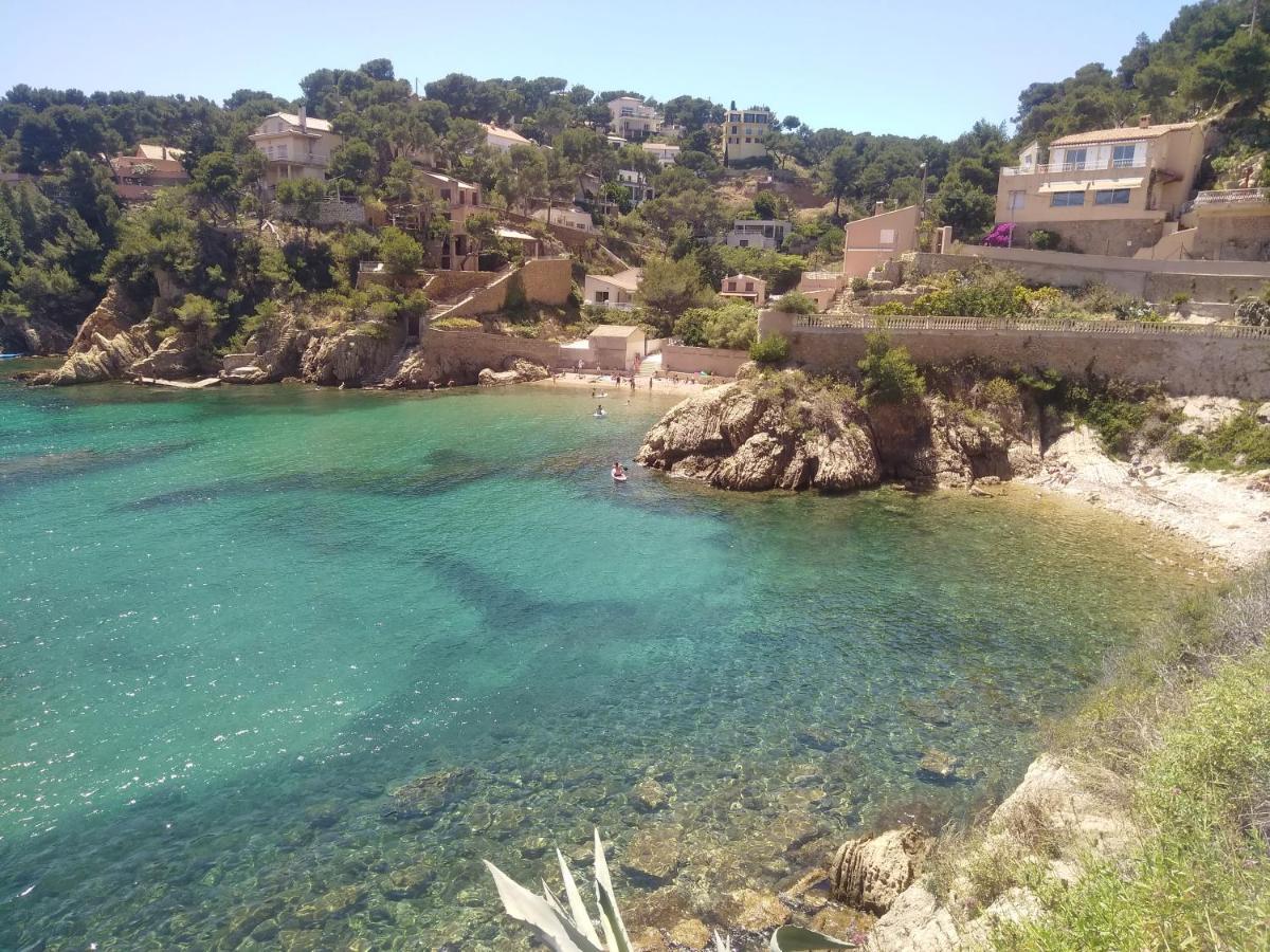 Les Mondes - Appartement Bas De Maison Ensues-la-Redonne Exteriör bild